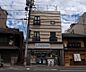 周辺：ローソン祇園安井店まで21m 観光途中にお立ち寄り下さい