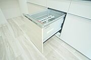食器洗い乾燥機付きで、洗い物の時間をご家族のお時間に。