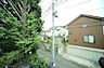 周辺：周辺は第1種低層住居専用地域で、閑静な住環境となっております♪