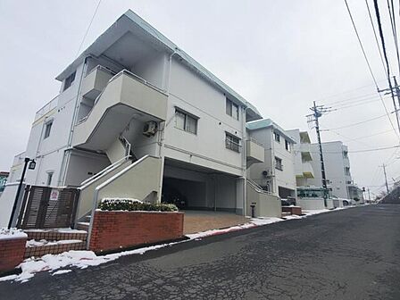 小田急小田原線「生田」駅まで、徒歩16分です♪