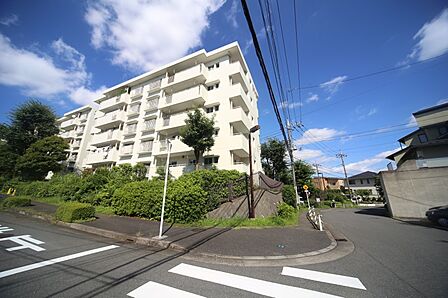 日本総合住生活への、委託管理となっております♪