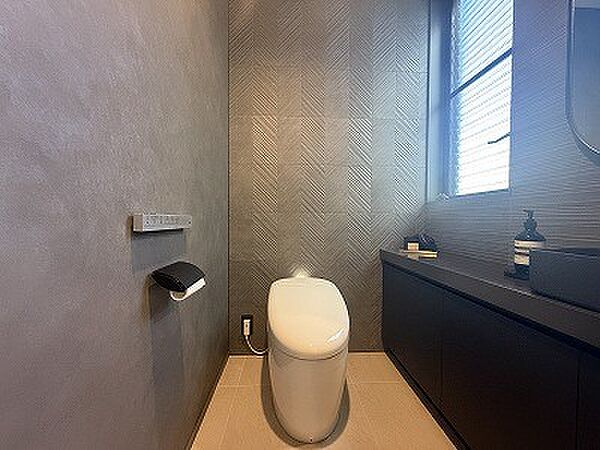 トイレを拡大表示