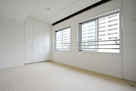 洋室約7.1帖は、お子様部屋にいかがでしょうか♪