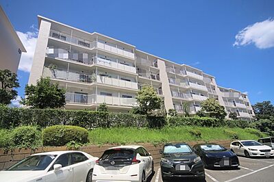 外観:「向ケ丘遊園センチュリータウン」3階部分の南西向きです! ペット2匹飼育可能です♪ 外観:「向ケ丘遊園センチュリータウン」3階部分の南西向きです! ペット2匹飼育可能です♪