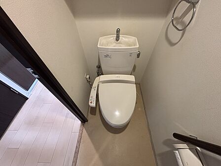 温水洗浄機能付きトイレで、いつも快適にお使いいただけます♪