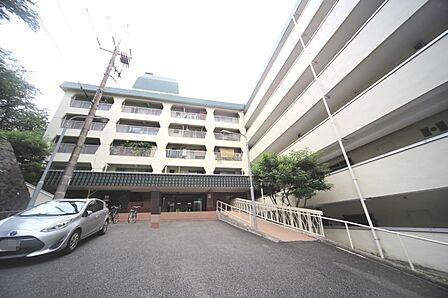 東急東横線「大倉山」駅まで、徒歩6分です♪