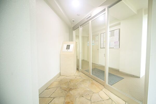エントランスを拡大表示