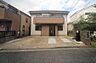 外観：周辺は第1種低層住居専用地域で、閑静な住環境です♪