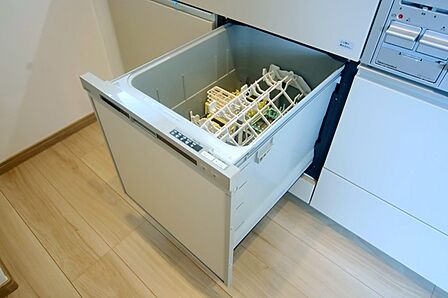 食器洗い乾燥機付きで、洗い物の時間をご家族のお時間に。