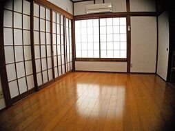 居間