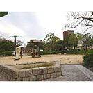 公園「秋根記念公園まで404m」
