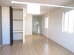 ロザ 203 2階3LDKのリビング/ダイニング