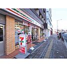コンビニ「セブンイレブン下関新地店まで925m」