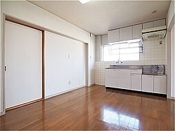 居間