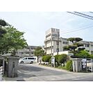 小学校「防府市立華城小学校まで110m」