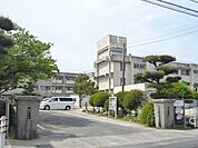 小学校「防府市立華城小学校まで800m」