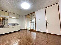 CIS山田町 2階3DKのリビング/ダイニング