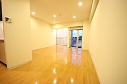 VILLA FIUME 4階1LDKのリビング/ダイニング