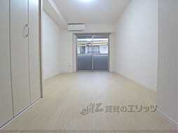 フラッティ西陣 203 2階1Kのリビング/ダイニング