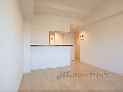 ＫＤＸレジデンス西大路 602 6階1LDKのリビング/ダイニング