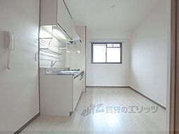 阪急京都本線 西京極駅 徒歩3分の賃貸マンション 4階2DKのリビング/ダイニング