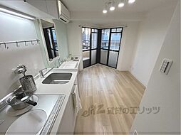 ＤＥＴＯＭ−1鴨川 3階ワンルームのリビング/ダイニング