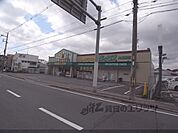 ダックス太秦東店まで2000メートル