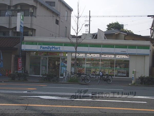 画像20:ファミリーマート　東鞍馬口店まで180メートル