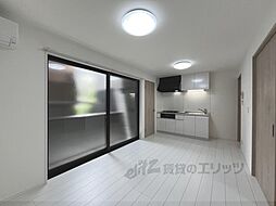 京都市営烏丸線 五条駅 徒歩6分の賃貸アパート 1階1LDKのリビング/ダイニング