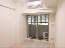 京阪本線 三条駅 徒歩10分の賃貸マンション 2階1Kのリビング/ダイニング