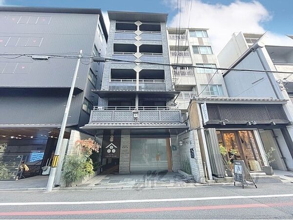 バウハウス富小路三条 201｜京都府京都市中京区朝倉町(賃貸マンション1K・2階・37.17㎡)の写真 その1