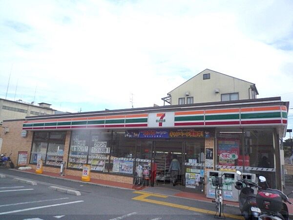 画像22:セブンイレブン　京都太秦蚕ノ社店まで640メートル