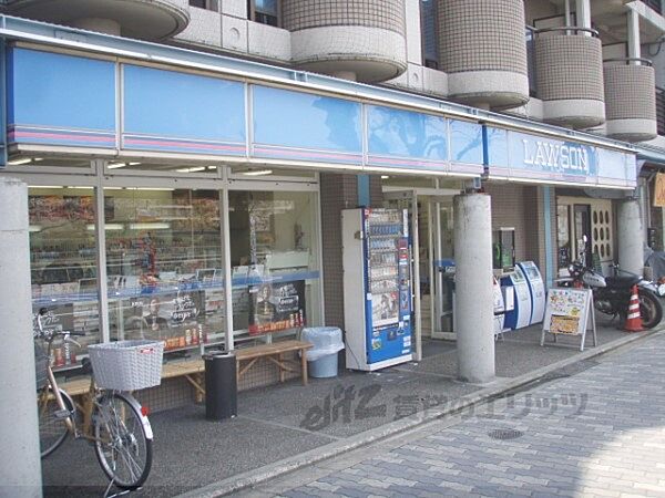 画像19:ローソン　川端二条店まで450メートル