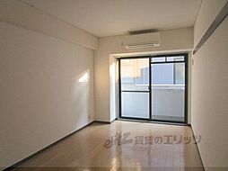 レジデンスじゅらく 105 1階1Kのリビング/ダイニング