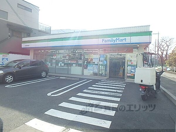 画像17:ファミリーマート　膳所駅前店まで550メートル