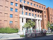 龍谷大学まで2300メートル