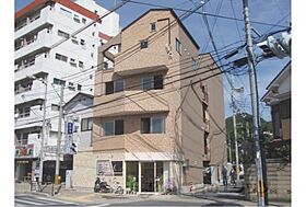 京都府京都市山科区御陵上御廟野町（賃貸マンション1K・3階・25.79㎡） その1