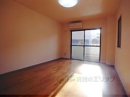 メゾン近松 1階1Kのリビング/ダイニング