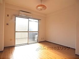 サンモール青木 301 3階1Kのリビング/ダイニング