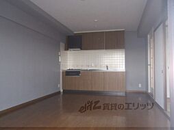 メゾン桂川 207 2階2LDKのリビング/ダイニング