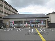 セブンイレブン　山科大宅鳥井脇町店まで300メートル