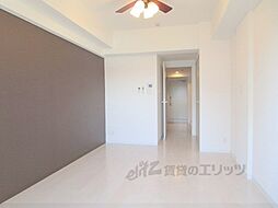 JR東海道・山陽本線 西大路駅 徒歩10分の賃貸マンション 4階1Kのリビング/ダイニング