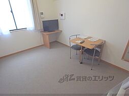 JR東海道・山陽本線 桂川駅 徒歩2分の賃貸アパート 2階1Kのリビング/ダイニング