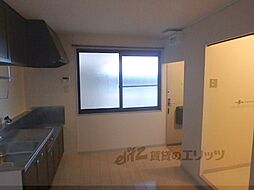 近鉄京都線 伊勢田駅 徒歩3分の賃貸アパート 2階1LDKのリビング/ダイニング