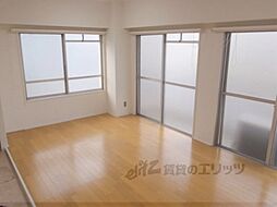 近鉄京都線 上鳥羽口駅 徒歩6分の賃貸マンション 5階1LDKのリビング/ダイニング