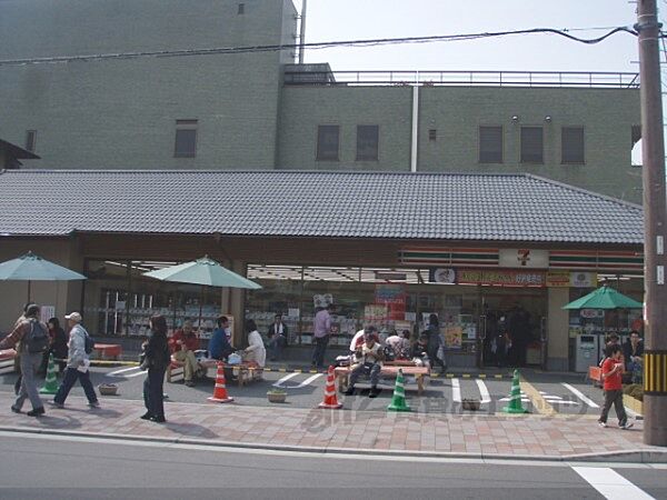 画像22:セブンイレブン　平安神宮前店まで450メートル