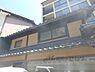 エントランス：エントランスに歴史的建造物あります。
