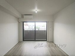 京都地下鉄東西線 二条城前駅 徒歩1分の賃貸マンション 4階3LDKのリビング/ダイニング