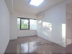 コアロード糺ノ森 2階1LDKのリビング/ダイニング