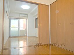 グランドパルティールIII 4階1Kのリビング/ダイニング